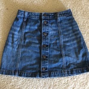 Abercrombie & Fitch button up denim skirt